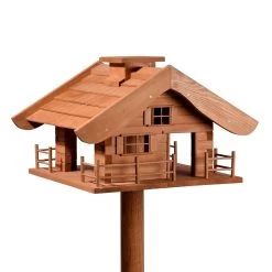 Vogelfutterhaus Almhütte Mit Liebevollen Details, Inkl. Ständer, FSC®, Ca. 56 X 46 X 35,5 Cm -Gartenbedarf Verkäufe 0910101340 Vogelfutterhaus Almhuette inkl Staender FSC ca56x46x35 5cm 1 55393