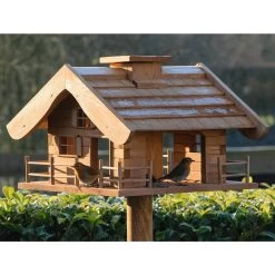 Vogelfutterhaus Almhütte Mit Liebevollen Details, Inkl. Ständer, FSC®, Ca. 56 X 46 X 35,5 Cm -Gartenbedarf Verkäufe 0910101340 Vogelfutterhaus Almhuette inkl Staender FSCca56x46x35 5cm 3 60498