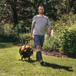 Fiskars Schlauchwagen Waterwheel Automatik XL, Für ½'-5/8", Schlauchdüse, Rasenspieß, Schwarz-orange -Gartenbedarf Verkäufe 0930200501 Schlauchwagen Automatik XL mit Raedern 360 4 78977