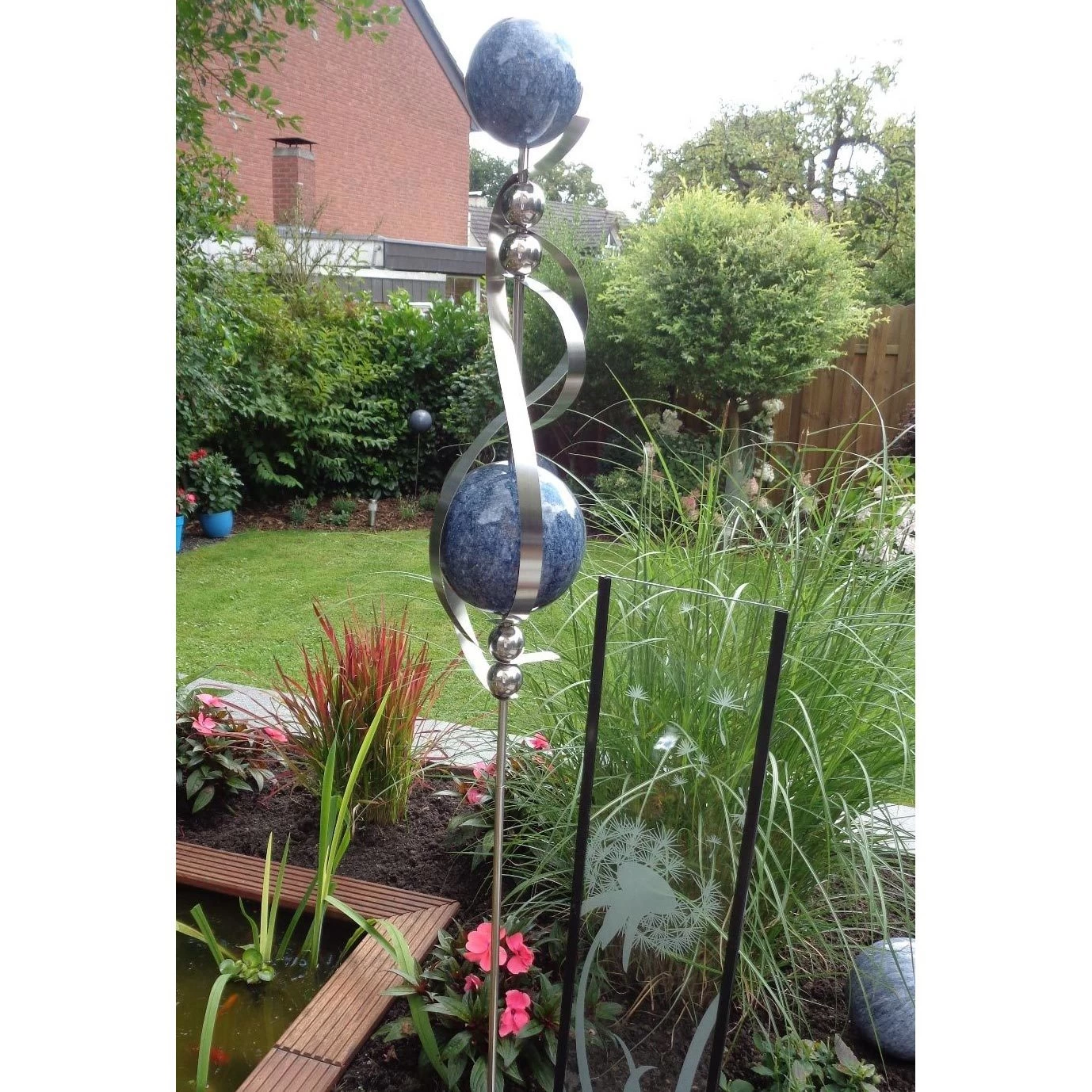 Beetstecker Venus Aus Edelstahl Mit 6 Kugeln Und Stab, Marmor In Blau, Maße 150 X 22 X 50 Cm 1 Beetstecker Venus Aus Edelstahl Mit 6 Kugeln Und Stab, Marmor In Blau, Maße 150 X 22 X 50 Cm