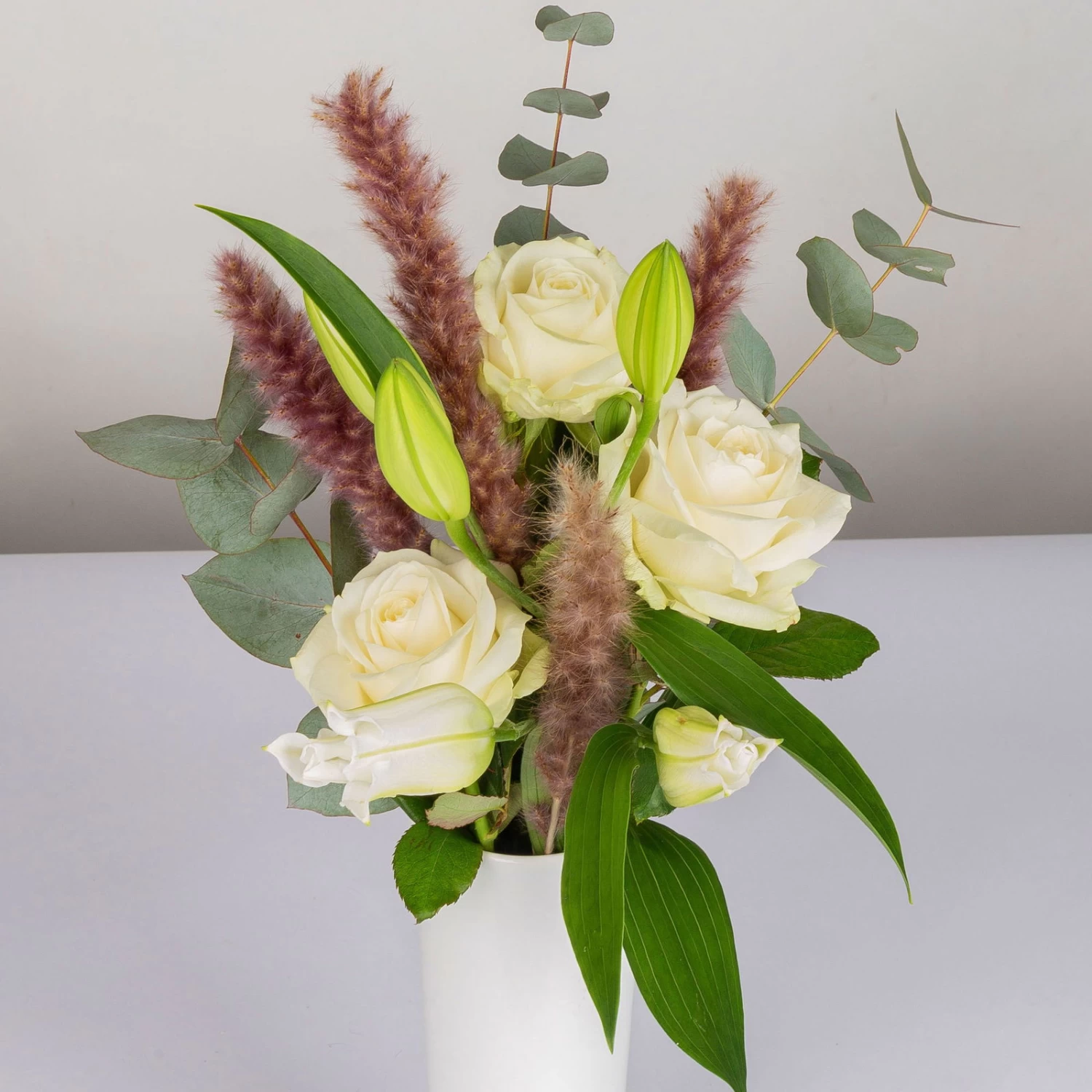 Gemischter Blumenbund 'Lilientraum' Inkl. Gratis Grußkarte 1 Gemischter Blumenbund 'Lilientraum' Inkl. Gratis Grußkarte