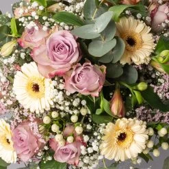 Blumenstrauß 'Stockholm' Inkl. Gratis Grußkarte 7 Blumenstrauß 'Stockholm' Inkl. Gratis Grußkarte -Gartenbedarf Verkäufe 1110600097 strauss stockholm setting 1 121239