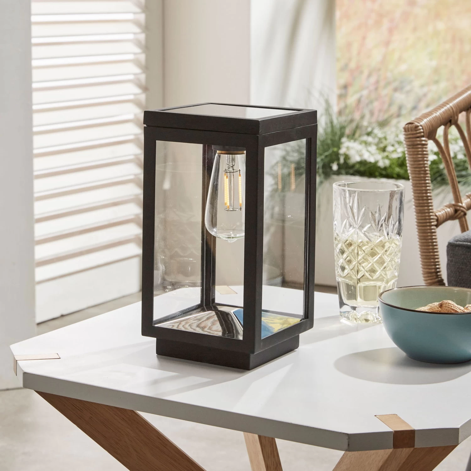 Solar-Tischleuchte 'Amsterdam', Schwarz, Ø 12 X H 22 Cm 4 Solar-Tischleuchte 'Amsterdam', Schwarz, Ø 12 X H 22 Cm – Bild 4