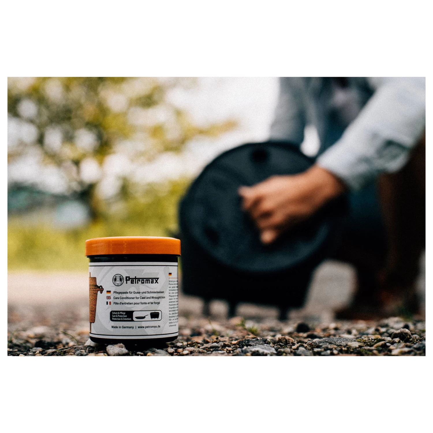 Petromax Einbrenn- & Pflegepaste Für Feuertöpfe & Dutch Oven, 250 Ml 3 Petromax Einbrenn- & Pflegepaste Für Feuertöpfe & Dutch Oven, 250 Ml – Bild 3