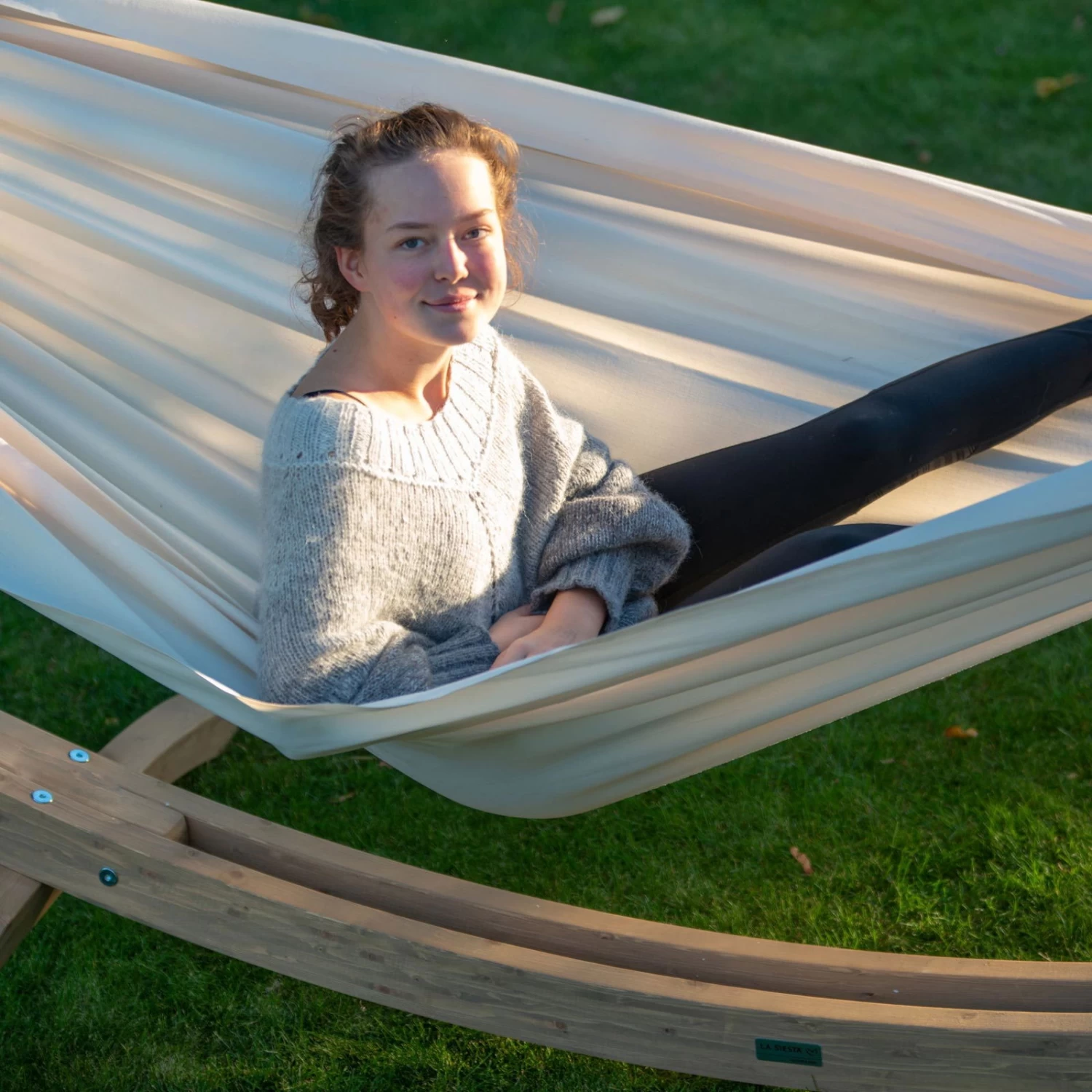 LA SIESTA Doppel-Hängematte Brisa, Vanilla, Outdoor Material, Bis 160 Kg, Wetterfest 12 LA SIESTA Doppel-Hängematte Brisa, Vanilla, Outdoor Material, Bis 160 Kg, Wetterfest – Bild 12