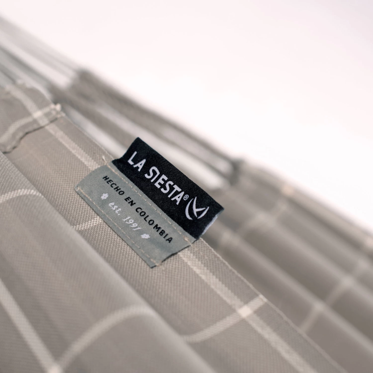 LA SIESTA Doppel-Hängematte Brisa, Almond, Outdoor Material, Bis 160 Kg, Wetterfest 9 LA SIESTA Doppel-Hängematte Brisa, Almond, Outdoor Material, Bis 160 Kg, Wetterfest – Bild 9