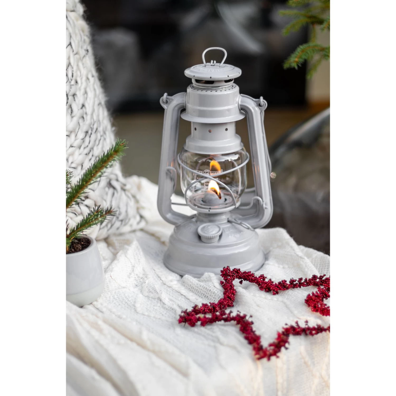 Feuerhand Sturmlaterne 'Baby Special 276', Nordic Grey, 26,5 X 13,5 X 15 Cm 3 Feuerhand Sturmlaterne 'Baby Special 276', Nordic Grey, 26,5 X 13,5 X 15 Cm – Bild 3